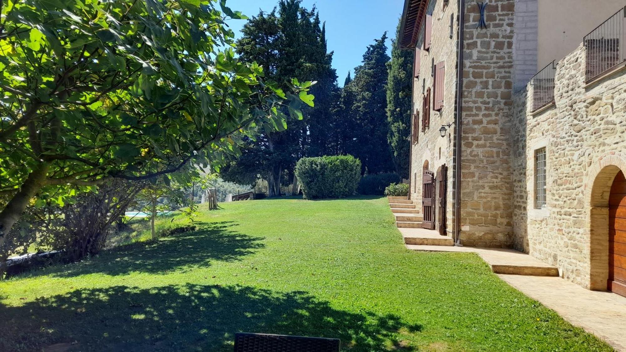 Antica Residenza Montereano Gubbio Exterior foto